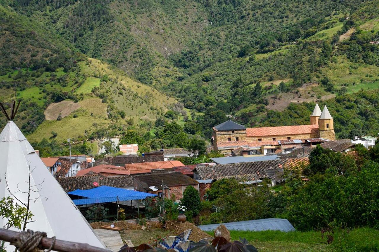 Hostal Las Valkirias Matanza Exterior photo