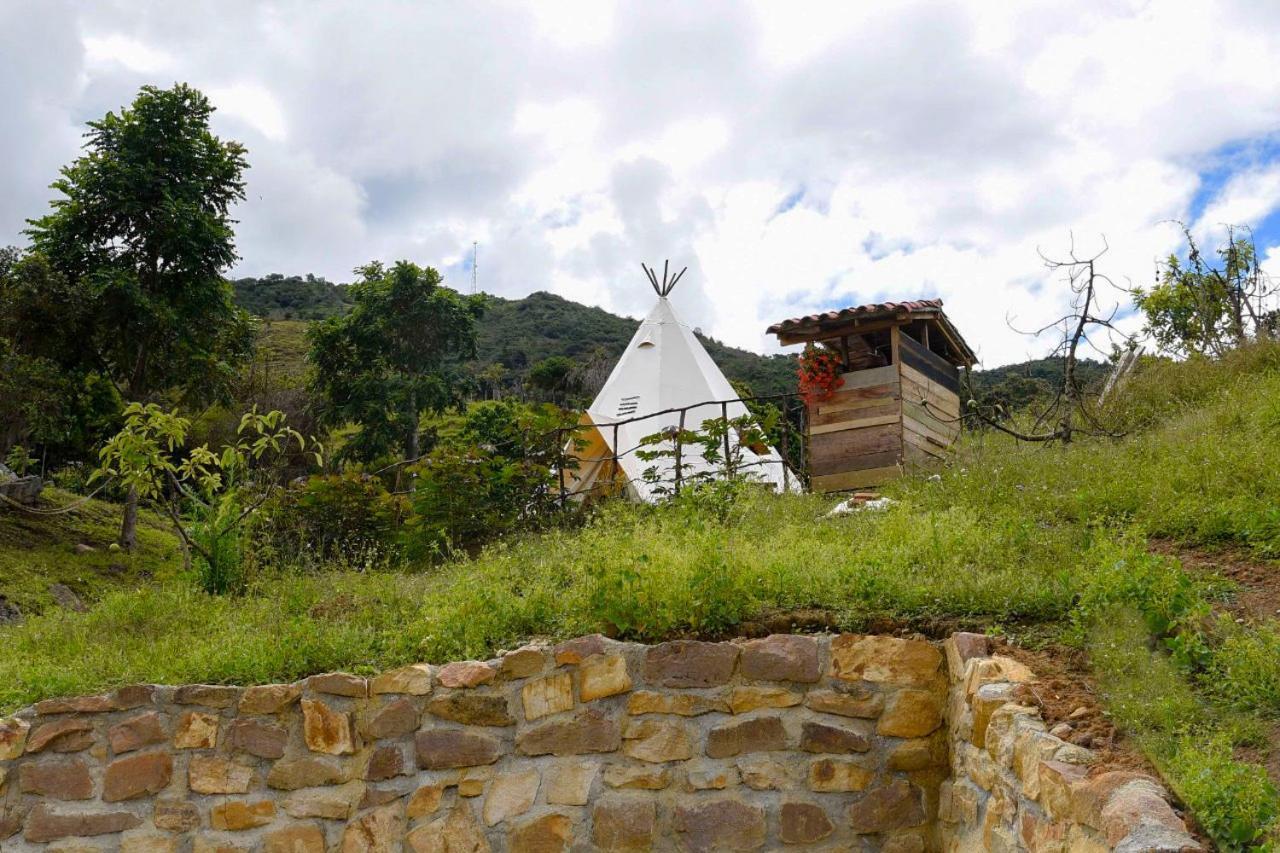 Hostal Las Valkirias Matanza Exterior photo